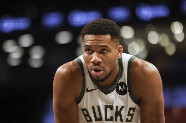 Antetokounmpo s best football history: Ronaldo, Messi, Zidane, Henry
