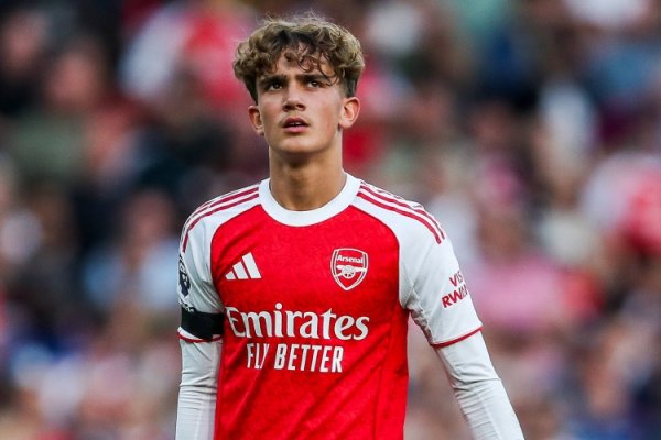 Arsenal official: Dowman becomes the youngest player to play in the Champions League and is expected to hit two other records