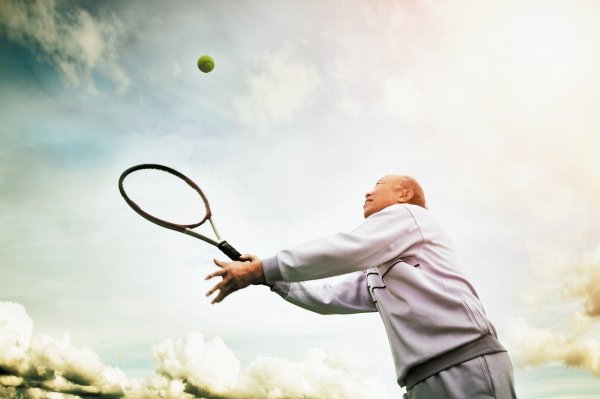 10 habits that make you look younger than your peers. One of them is 