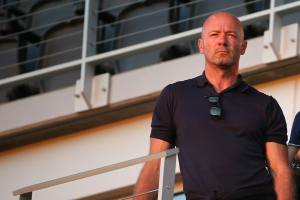 Shearer: The only one with a chance to compete with Arsenal for the title is Manchester City. Liverpool has no hope.