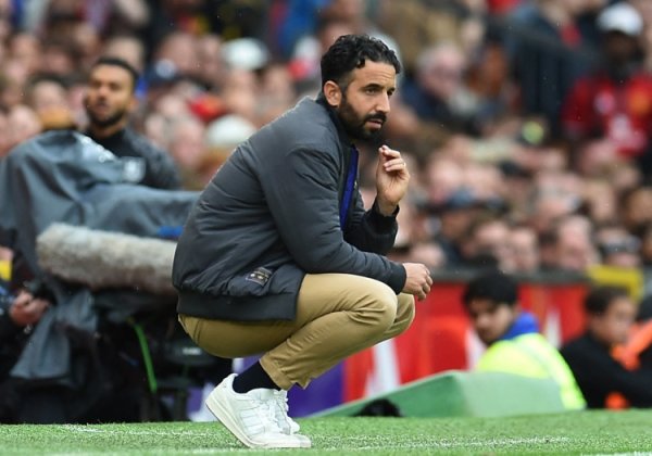 cycle? Manchester United unfortunately lost to the Gunners and suffered a disastrous defeat against Manchester City → defeated the Blues and Reds, winning three games in a row and then losing in three